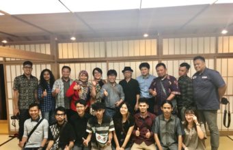 Seniman Indonesia dan Jamuan Minum Teh